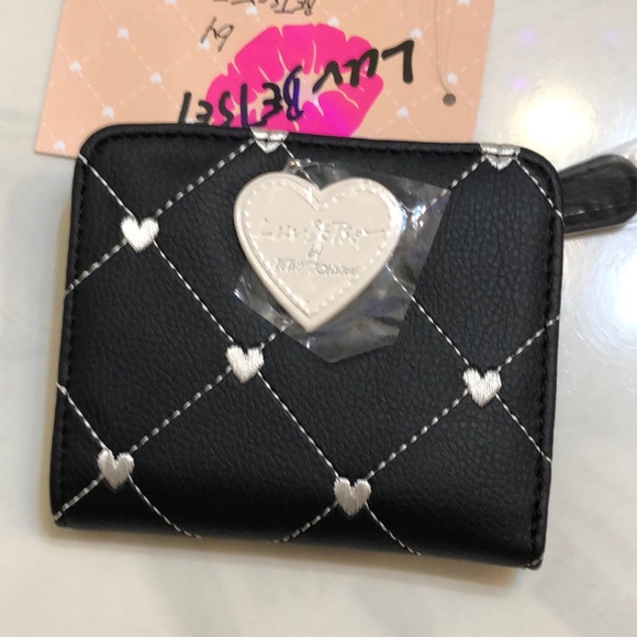 Betsey Johnson Luv Betsey Snap Card Wallet Black & Nude White Stitched Heart NWT - Picture 15 of 16